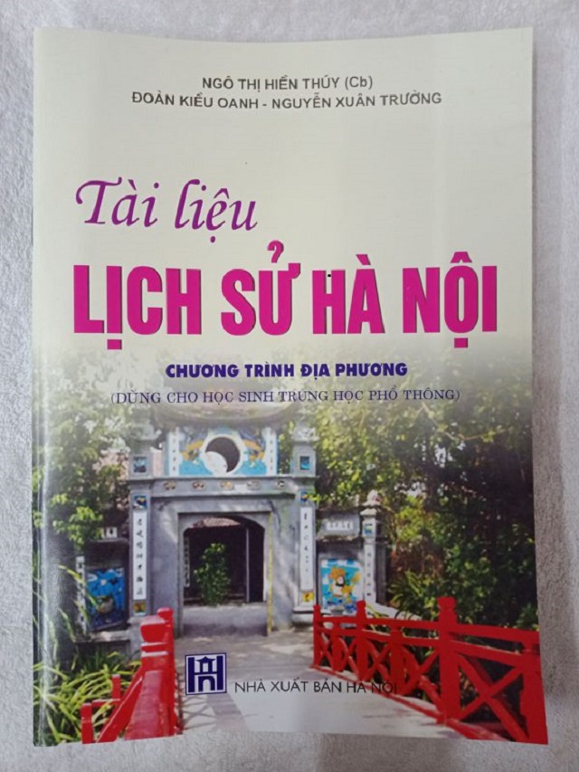 Tiêu chí đánh giá sách giáo dục địa phương 6